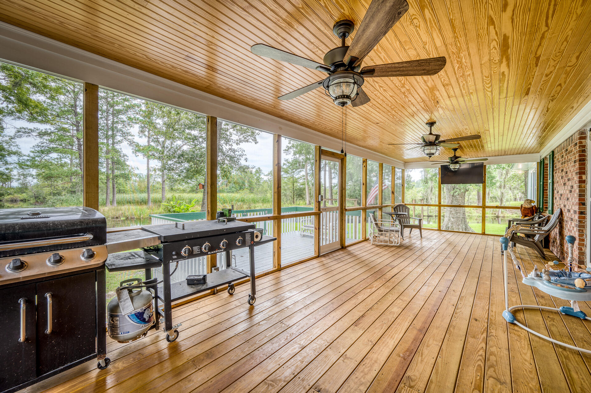 538 Castlebury Road Walterboro, SC 29488 - Photo 16 of 42 538Castlebury-04