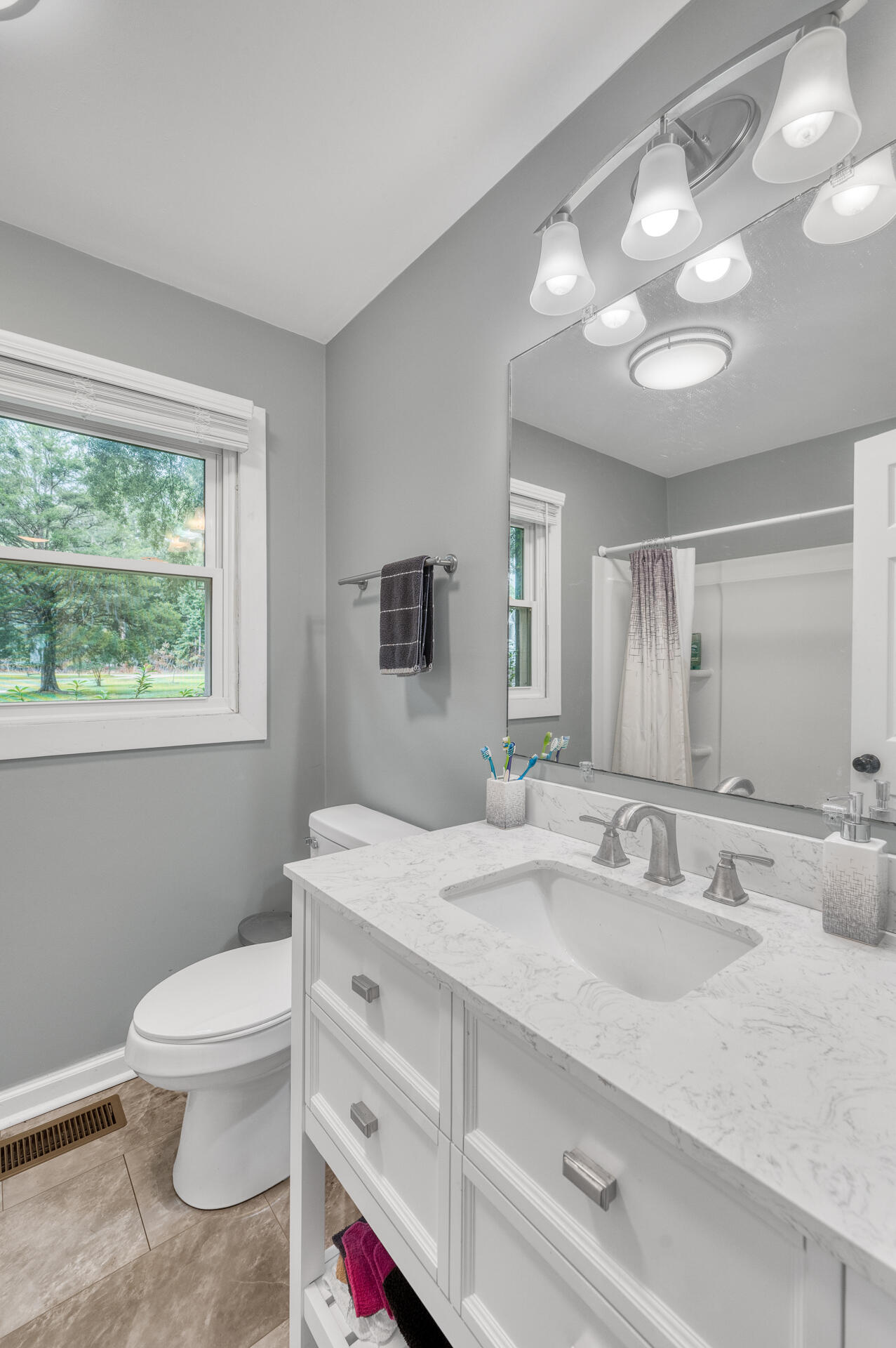 538 Castlebury Road Walterboro, SC 29488 - Photo 19 of 42 538Castlebury-07