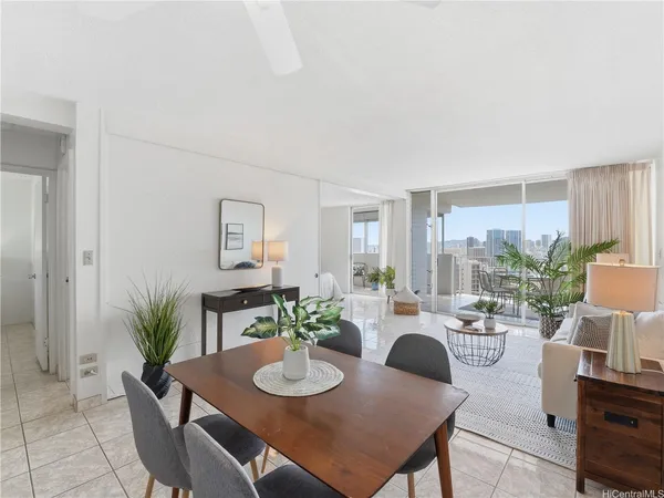 $450,000 | 1441 Victoria Street, Unit 1403, Honolulu, HI 96822