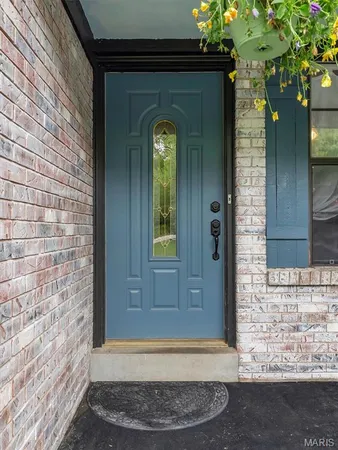 $399,999 | 575 East Villa Ridge Road, Villa Ridge, MO 63089