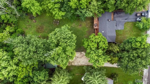 $399,999 | 575 East Villa Ridge Road, Villa Ridge, MO 63089