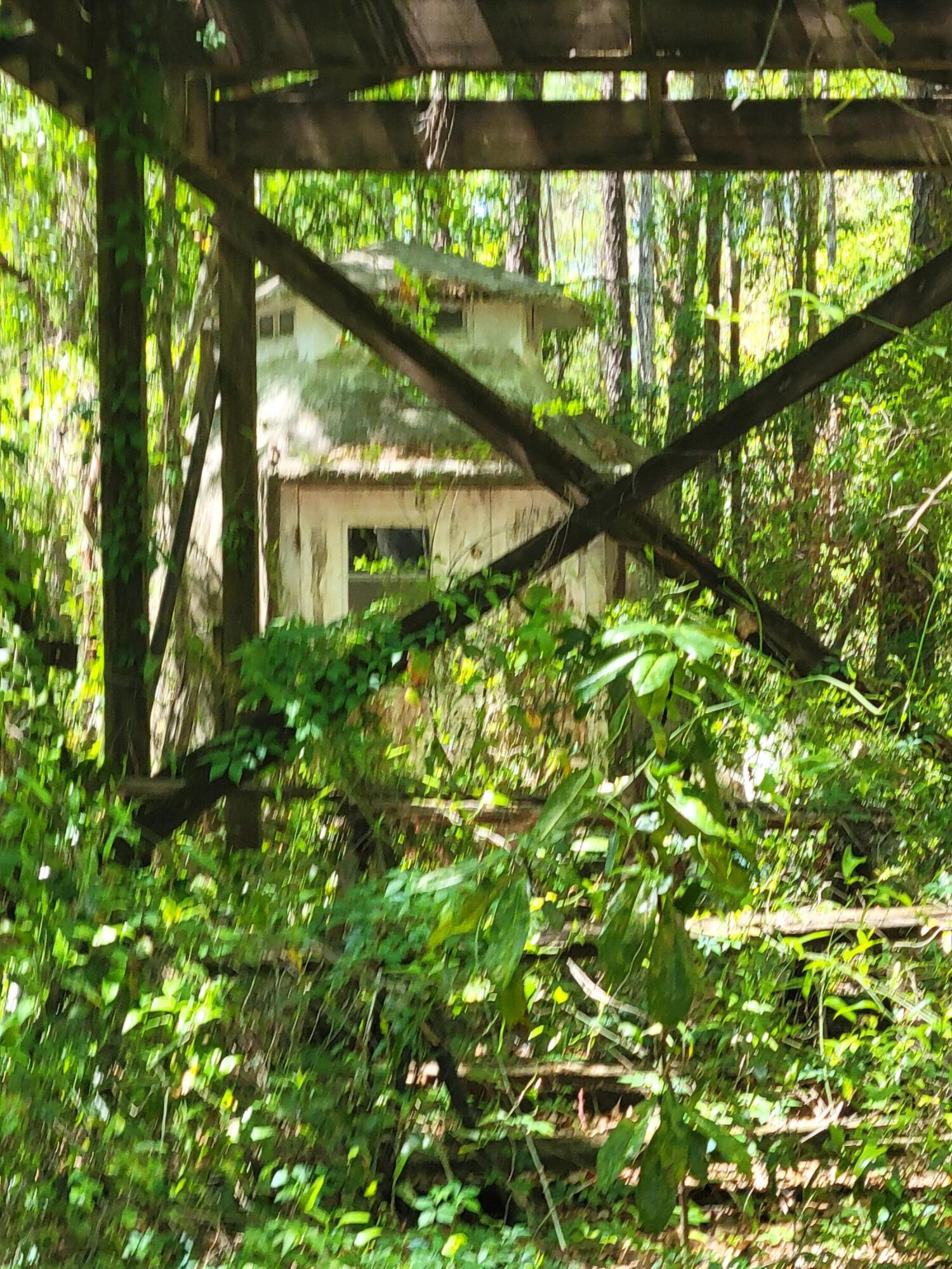 42 Ruth Road Freeport, FL 32439 - Photo 22 of 39 20220409_123223