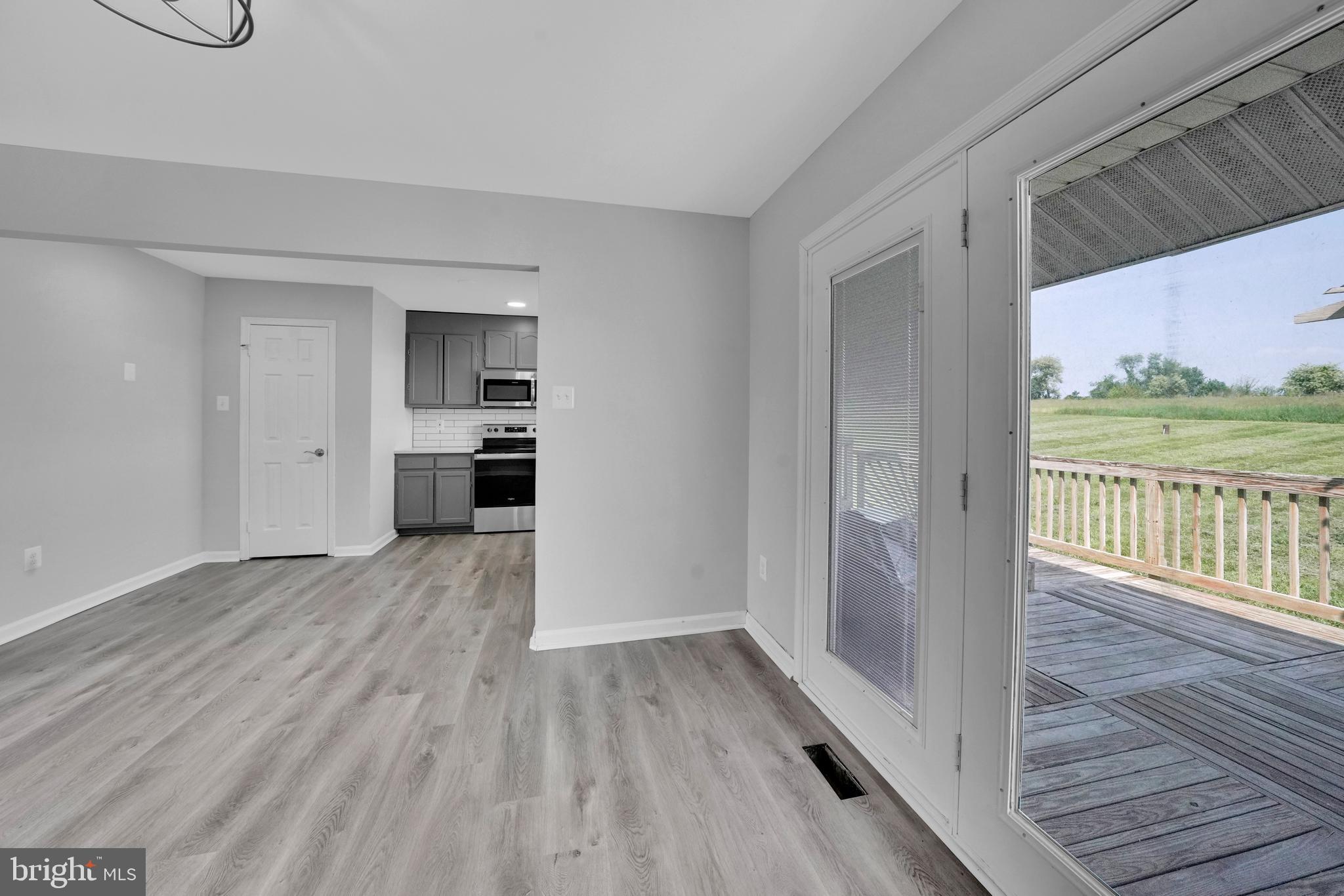 155 Houcksville Road South Hampstead, MD 21074 - Photo 15 of 41 DINNING ROOM