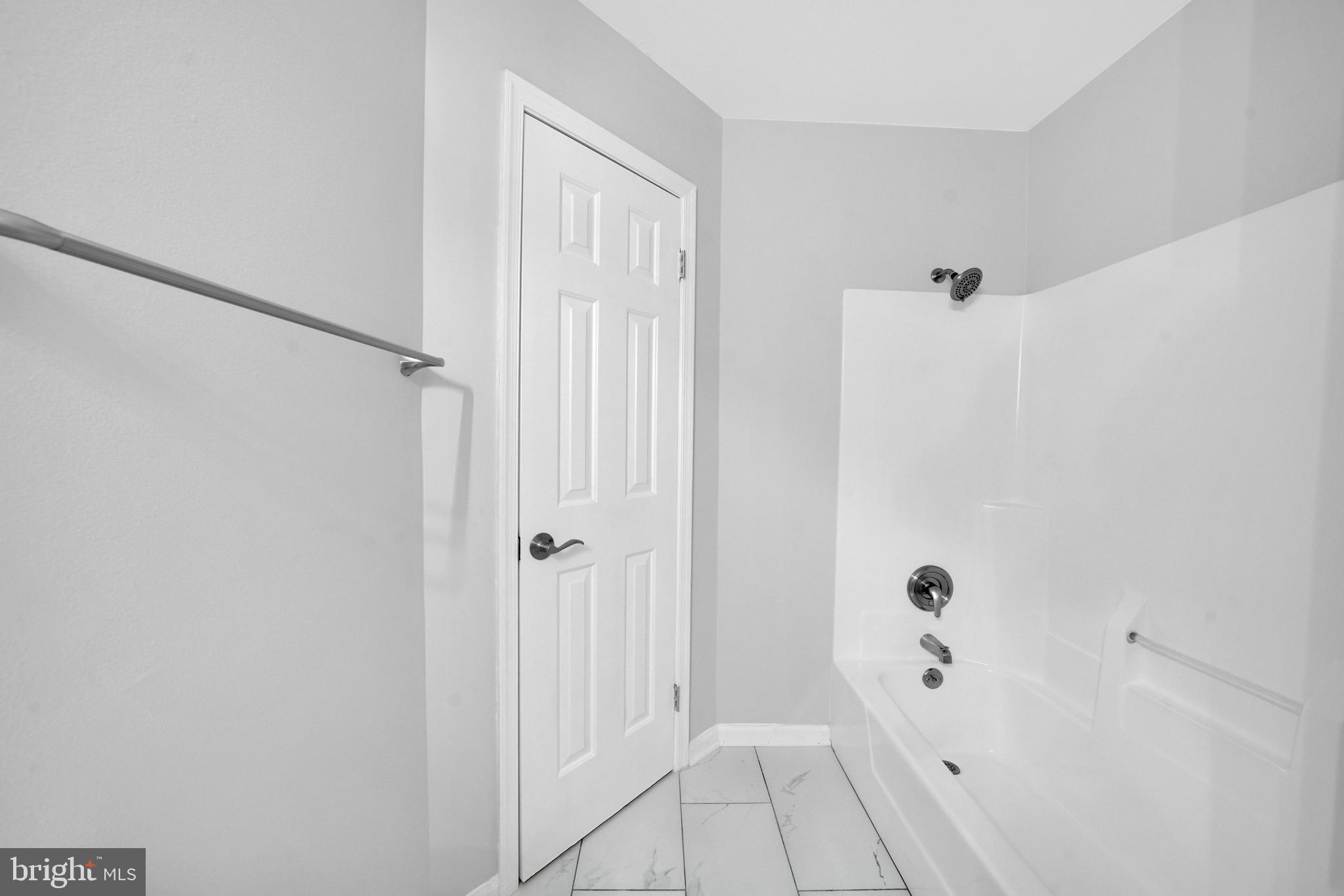 155 Houcksville Road South Hampstead, MD 21074 - Photo 21 of 41 HALL BATH