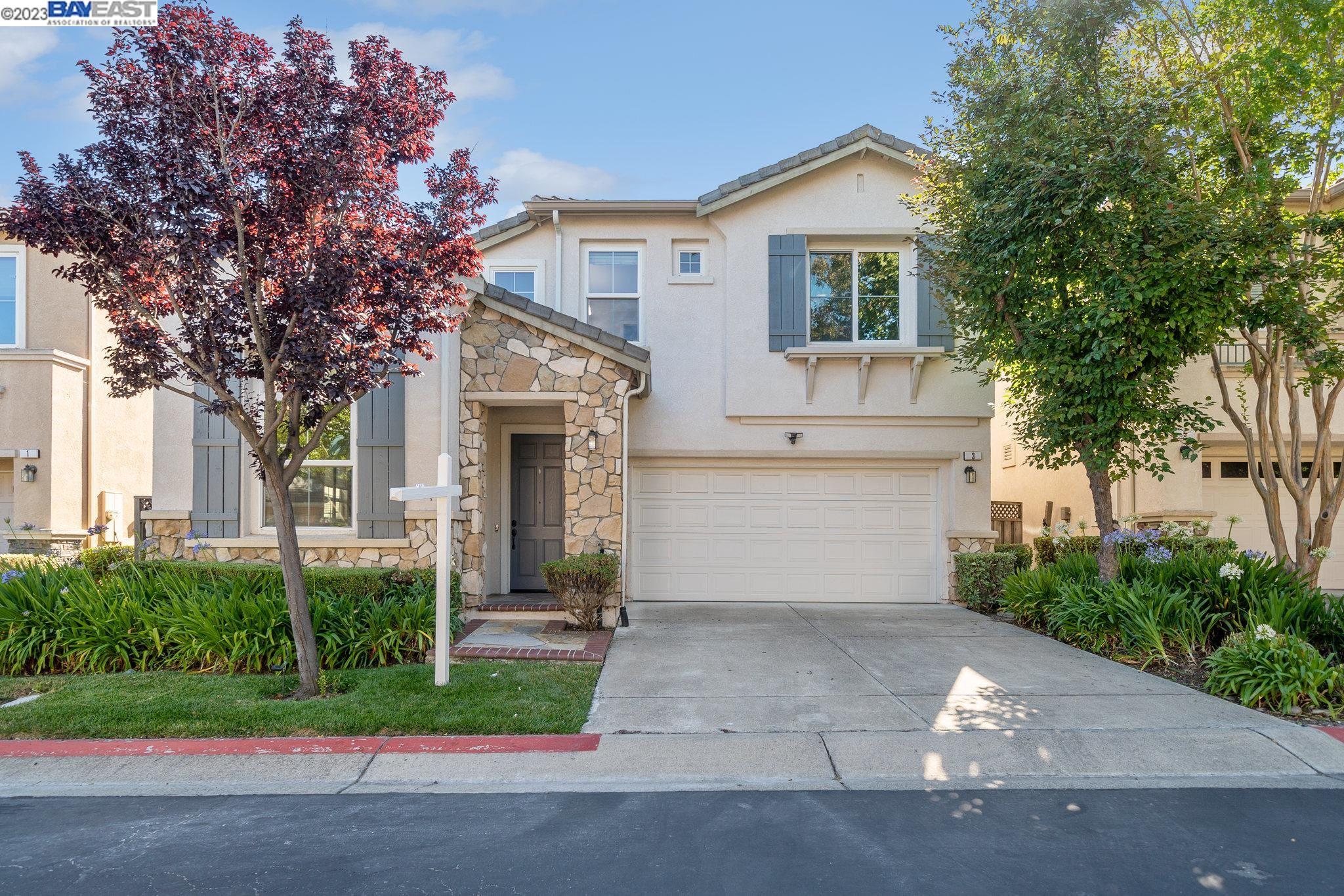 3 Plum Tree Lane San Ramon, CA 94583 - Photo 1 of 1 a front view of a house with garden