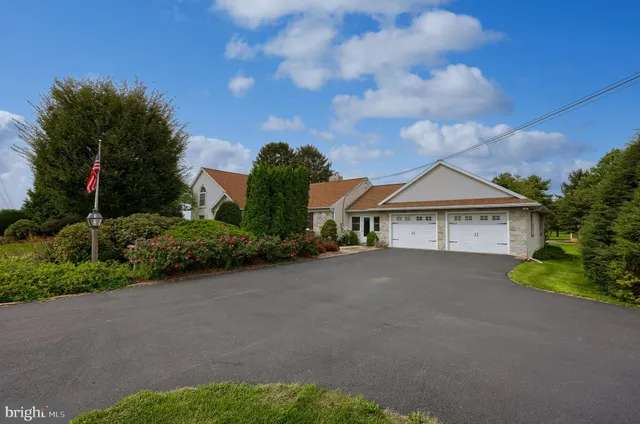 $599,999 | 210 Stevens Road, Stevens, PA 17578