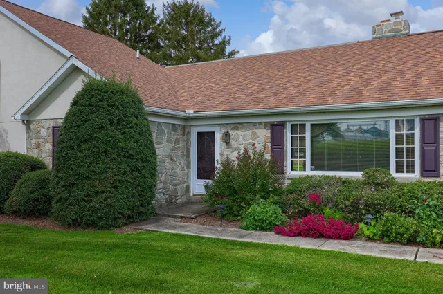 $599,999 | 210 Stevens Road, Stevens, PA 17578