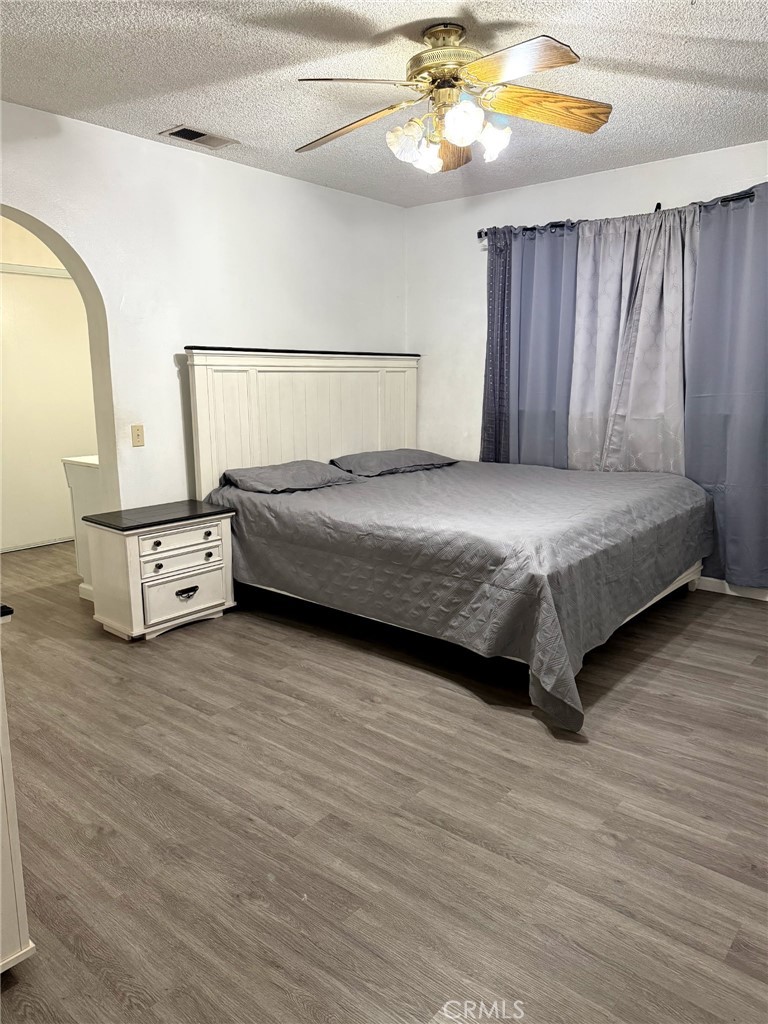 15811 Hercules Street Hesperia, CA 92345 - Photo 2 of 5