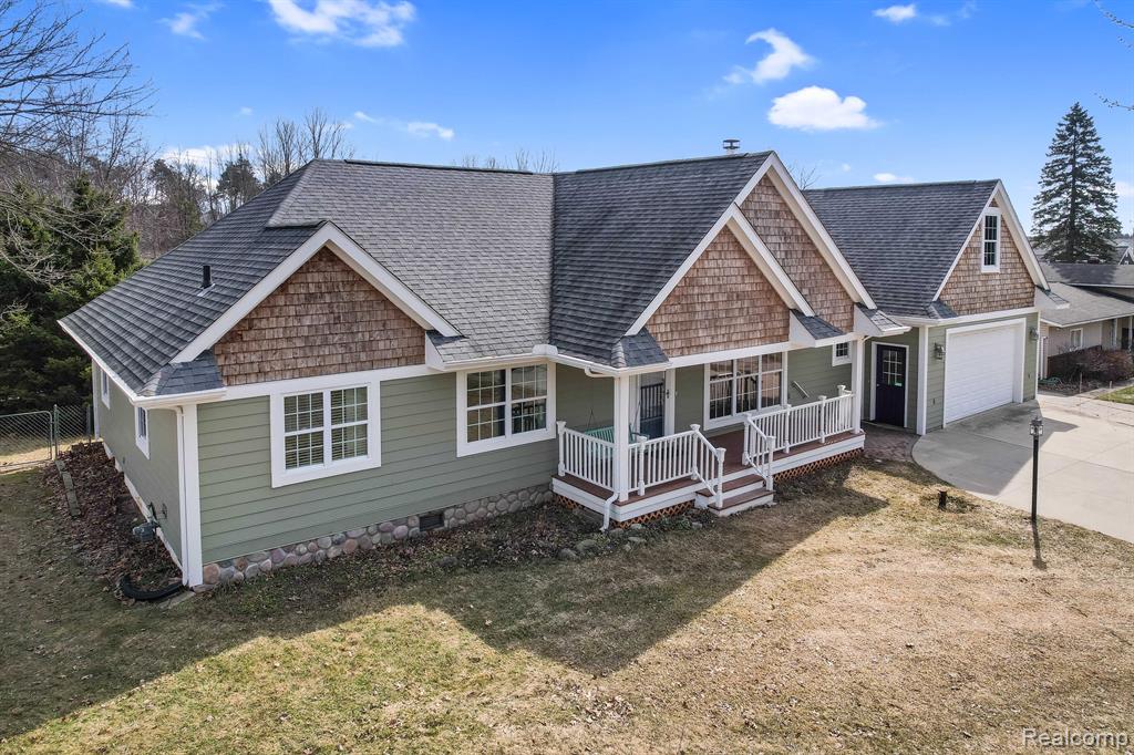 6820 Walters Road Clarkston, MI 48346 - Photo 4 of 56