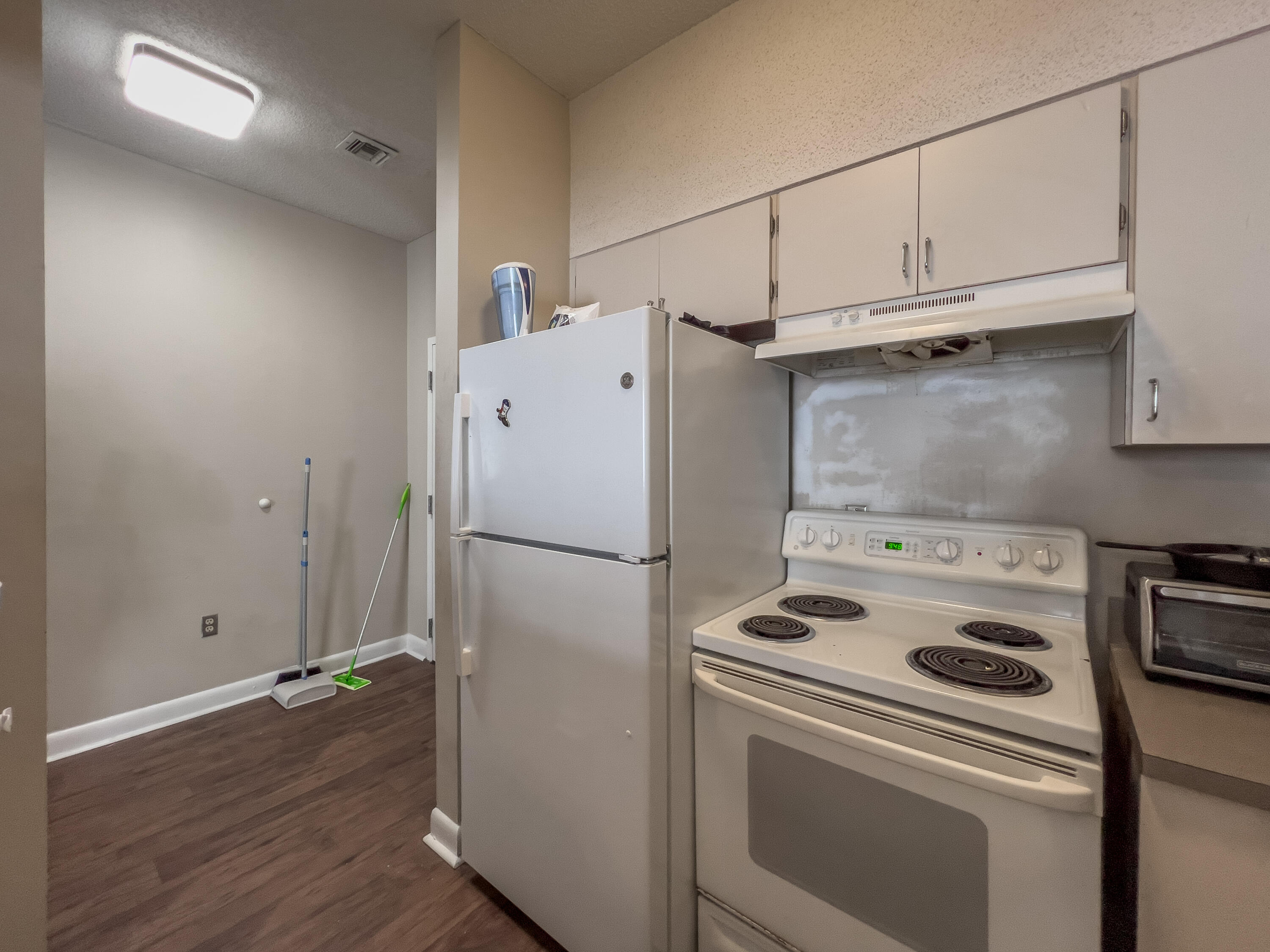 151 Calhoun Street, Unit D Charleston, SC 29401 - Photo 6 of 13
