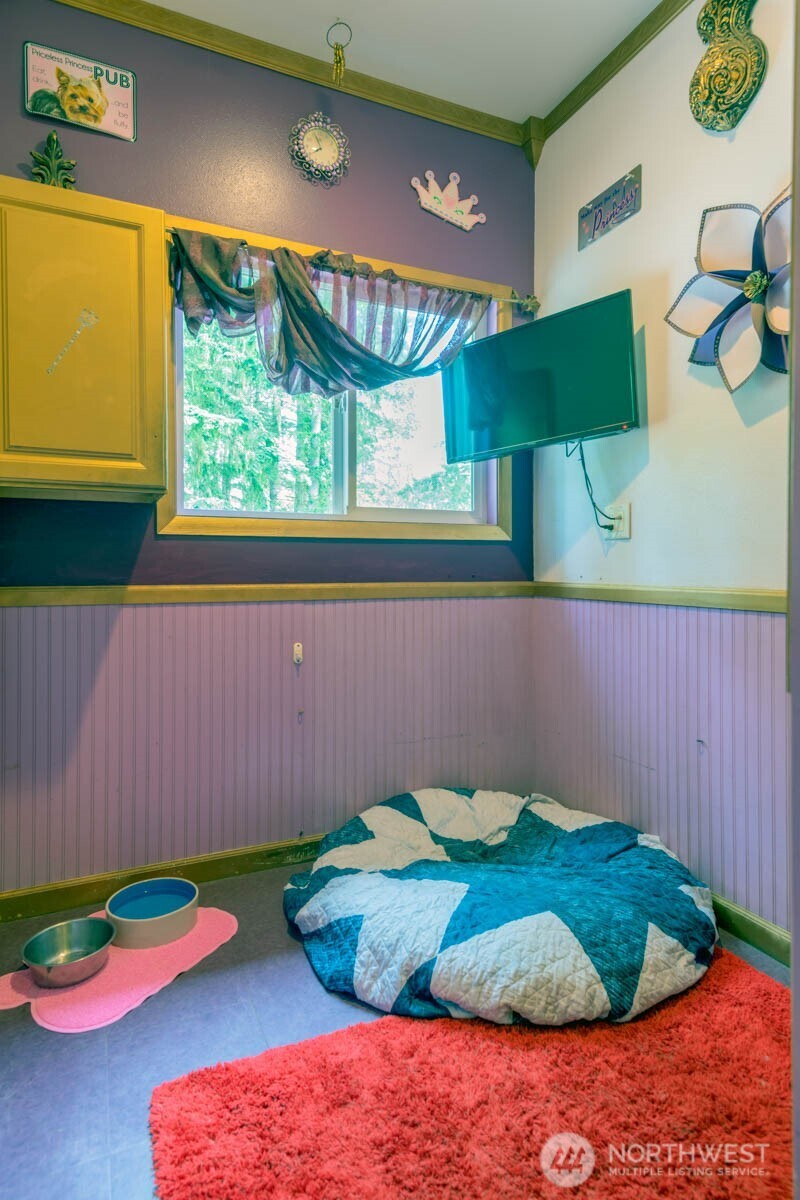 239 Robinson Road Port Angeles, WA 98362 - Photo 32 of 40