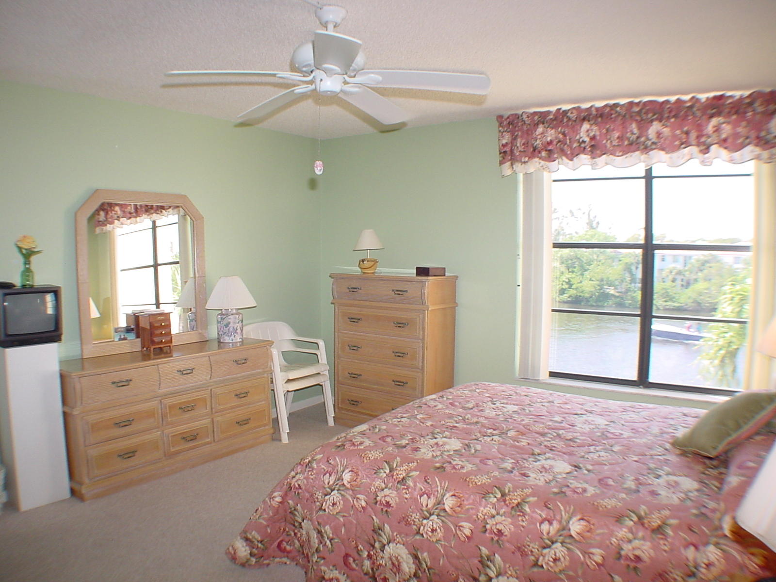 22 Royal Palm Way, Unit 305 Boca Raton, FL 33432 - Photo 15 of 23 DSC00228