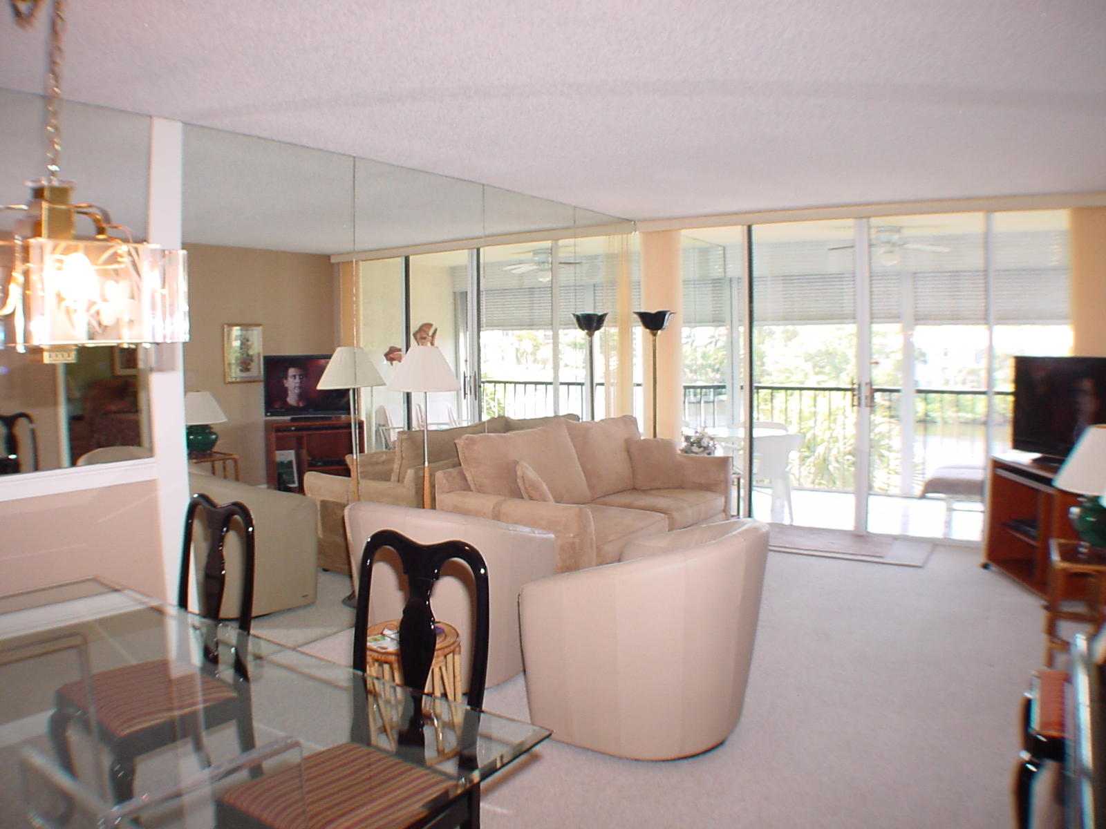 22 Royal Palm Way, Unit 305 Boca Raton, FL 33432 - Photo 3 of 23 DSC00213