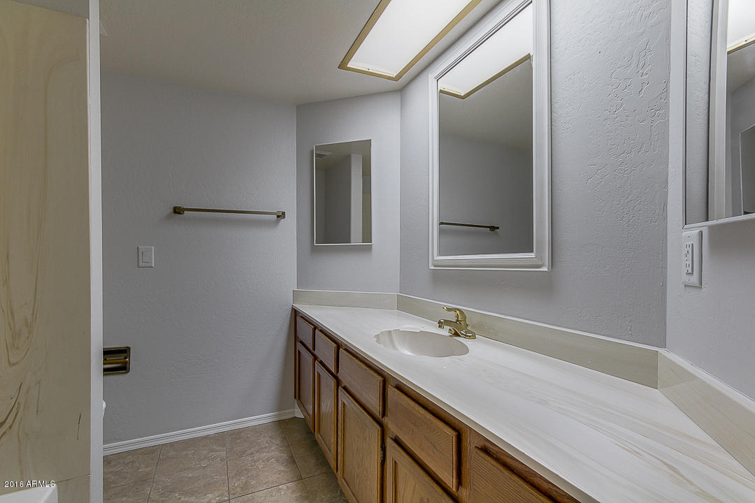 18002 North 12th Street, Unit 20 Phoenix, AZ 85022 - Photo 18 of 28 18-12th