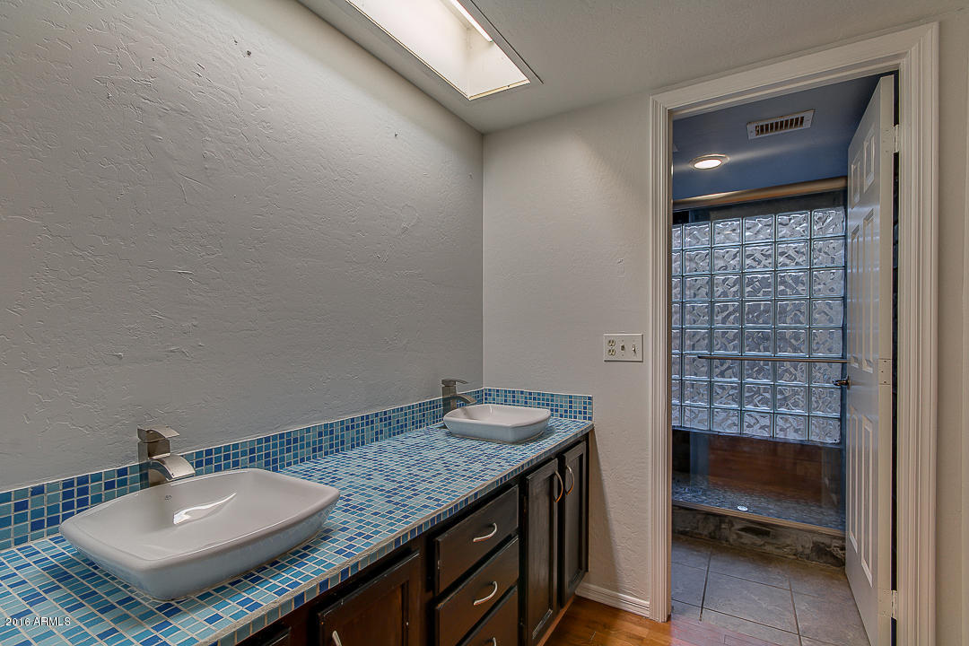 18002 North 12th Street, Unit 20 Phoenix, AZ 85022 - Photo 21 of 28 22-12th