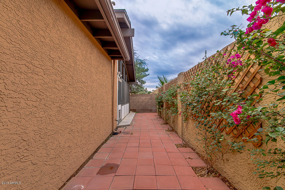 18002 North 12th Street, Unit 20 Phoenix, AZ 85022 - Photo 28 of 28 30-12th