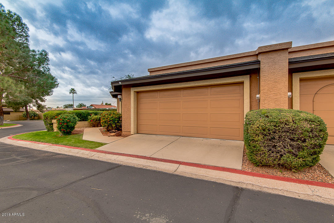 18002 North 12th Street, Unit 20 Phoenix, AZ 85022 - Photo 3 of 28 03-12th
