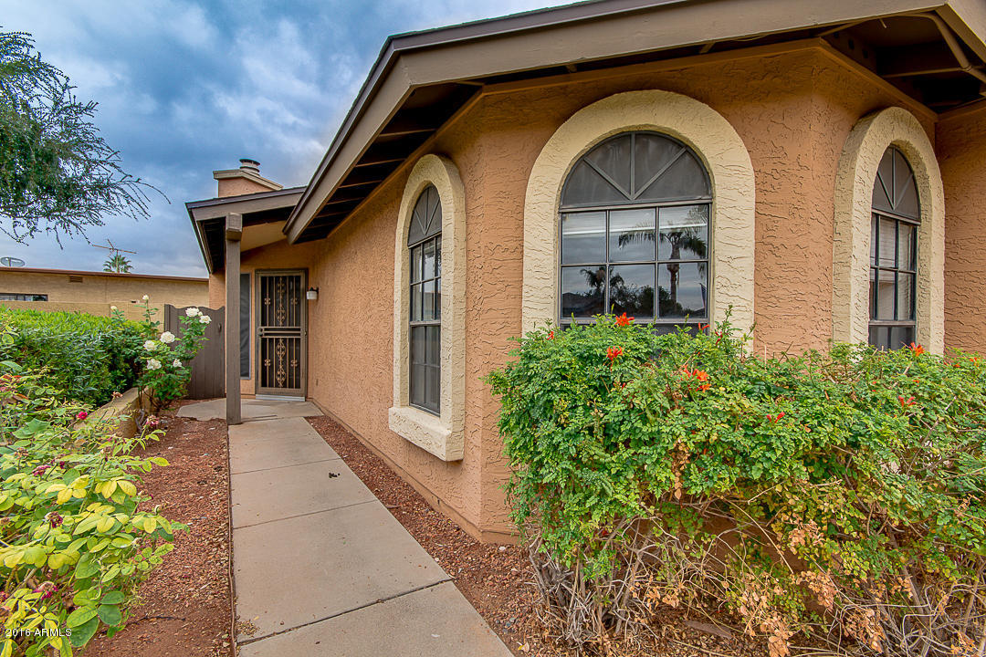 18002 North 12th Street, Unit 20 Phoenix, AZ 85022 - Photo 4 of 28 04-12th