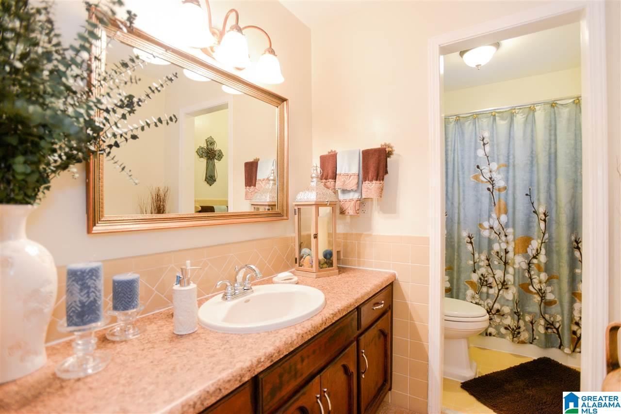 1233 Old Oak Road Birmingham, AL 35235 - Photo 22 of 44
