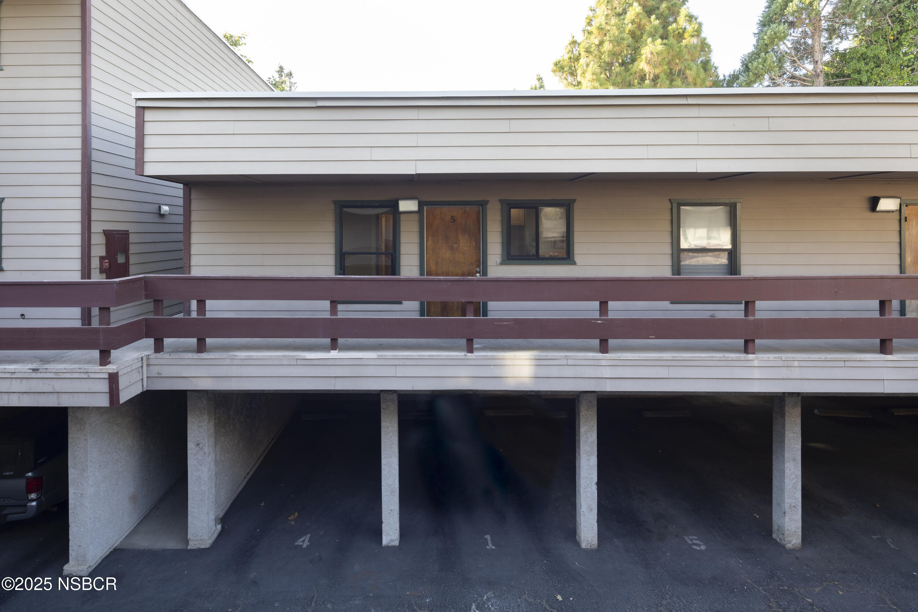 680 Chorro Street, Unit 5 San Luis Obispo, CA 93401 - Photo 19 of 24 a bathroom with a sink and a large window