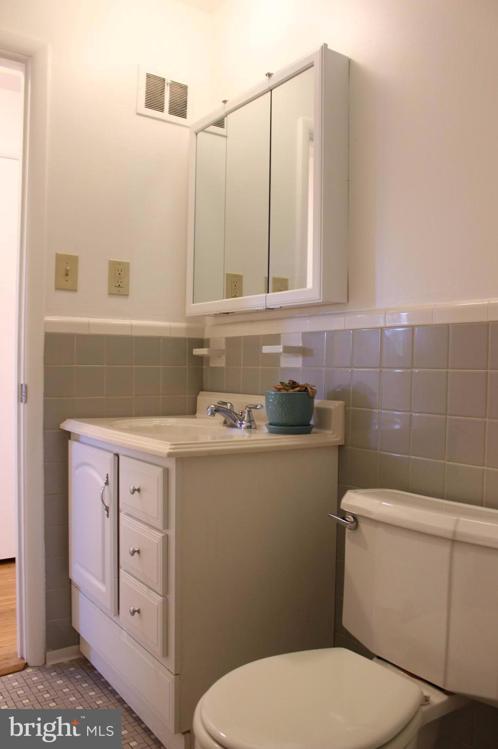 12704 Goodhill Road Silver Spring, MD 20906 - Photo 16 of 30 First floor bath