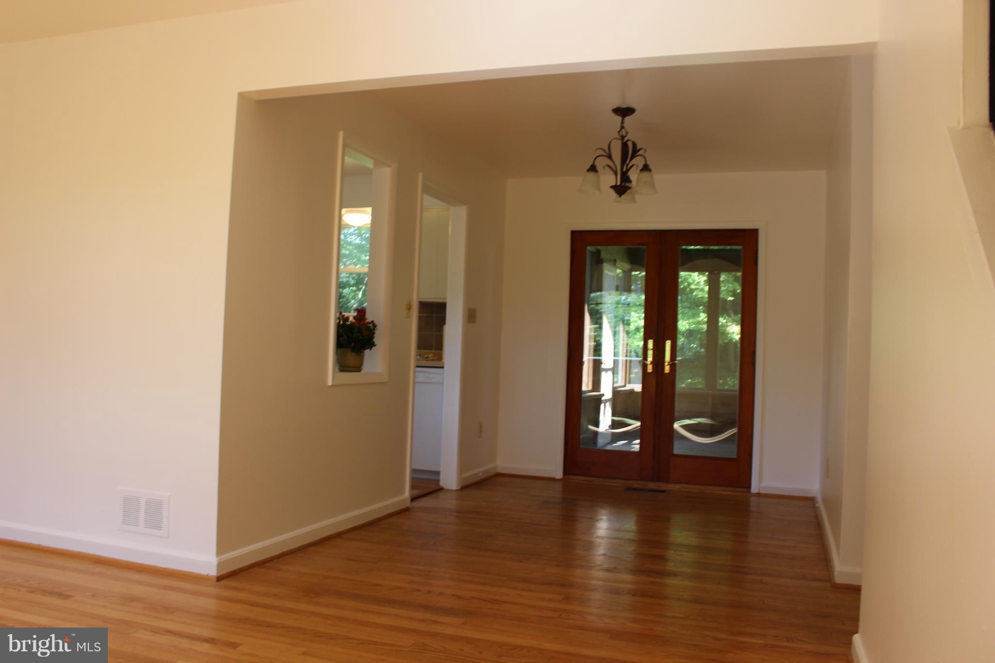 12704 Goodhill Road Silver Spring, MD 20906 - Photo 4 of 30 Dining Room