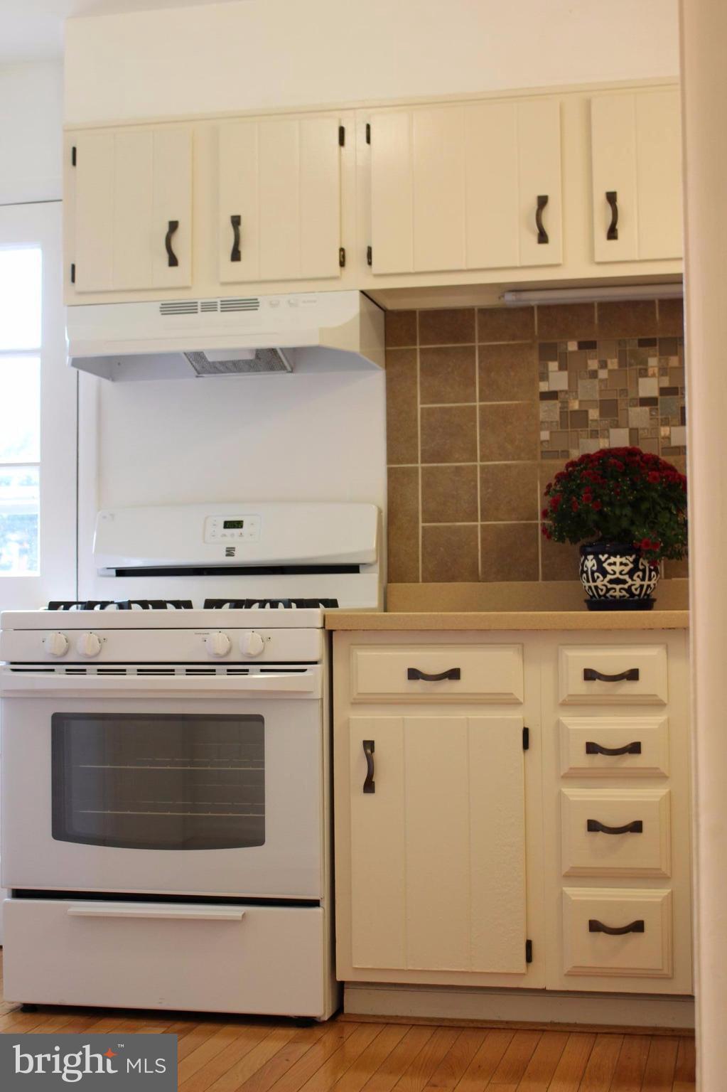 12704 Goodhill Road Silver Spring, MD 20906 - Photo 5 of 30 Kitchen