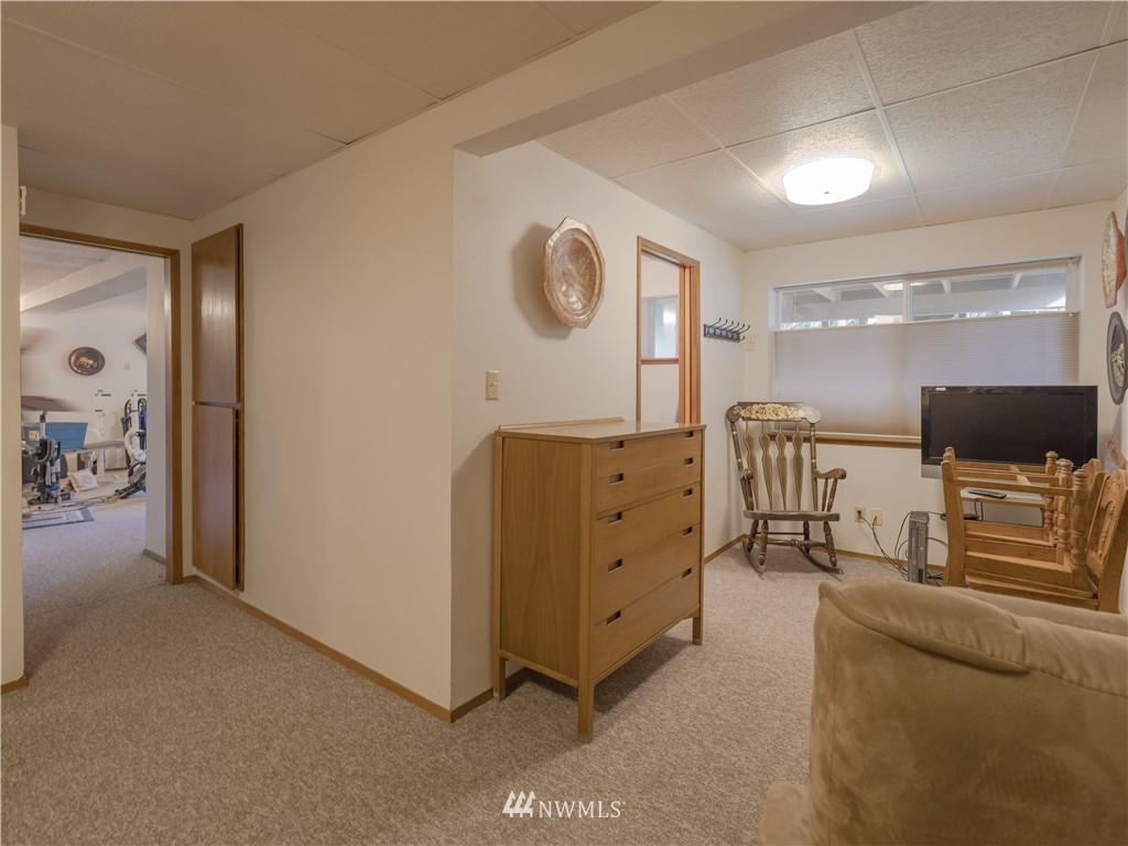 1387 Lidstrom Road East Port Orchard, WA 98366 - Photo 16 of 25 Gallery Image 16