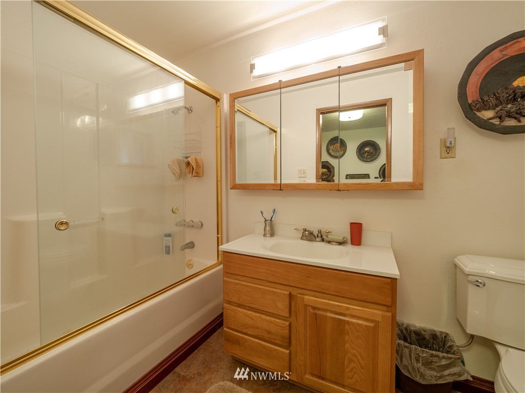 1387 Lidstrom Road East Port Orchard, WA 98366 - Photo 17 of 25 Gallery Image 17