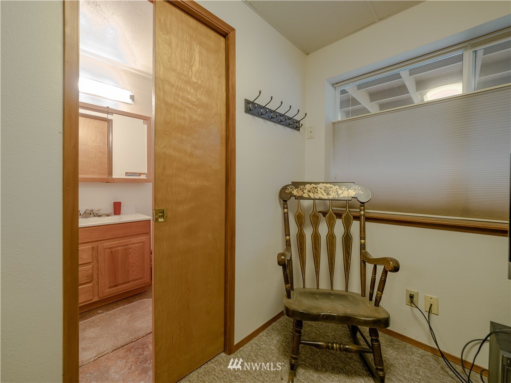 1387 Lidstrom Road East Port Orchard, WA 98366 - Photo 18 of 25 Gallery Image 18