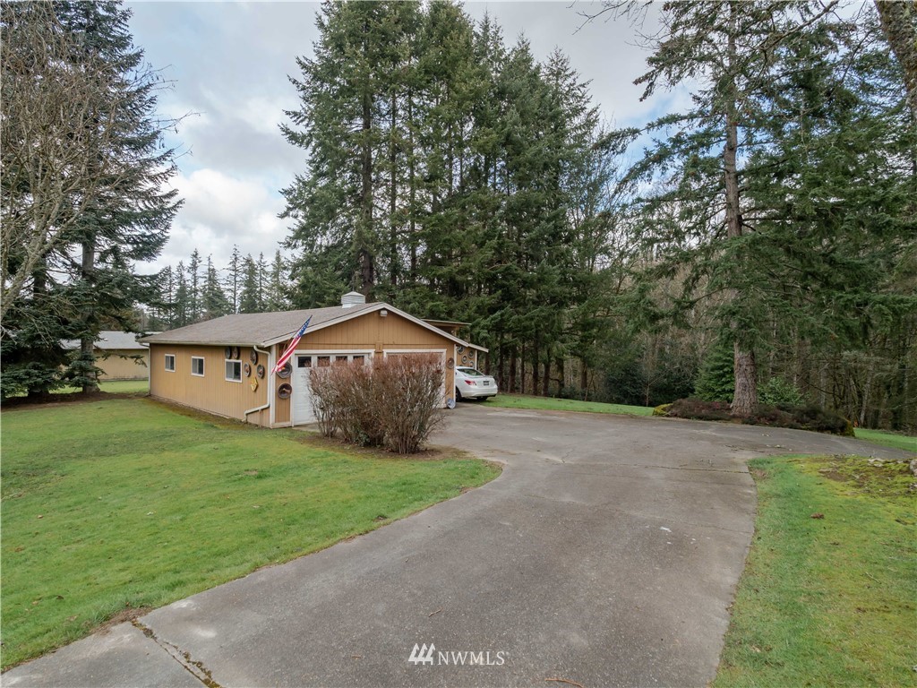 1387 Lidstrom Road East Port Orchard, WA 98366 - Photo 3 of 25 Gallery Image 3