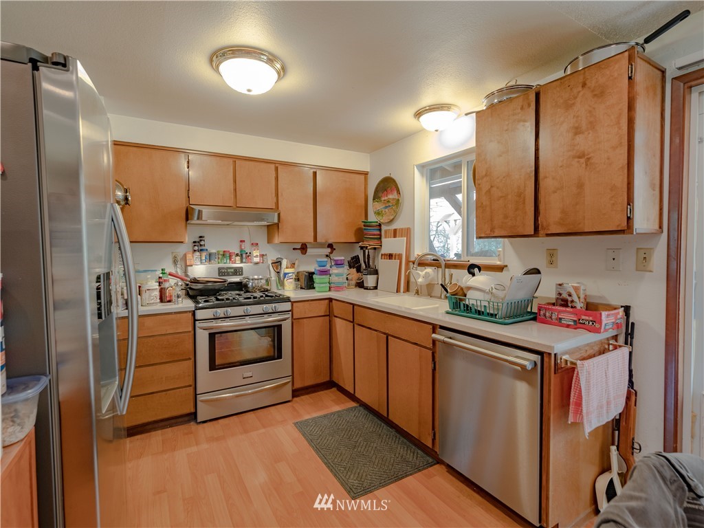 1387 Lidstrom Road East Port Orchard, WA 98366 - Photo 8 of 25 Gallery Image 8