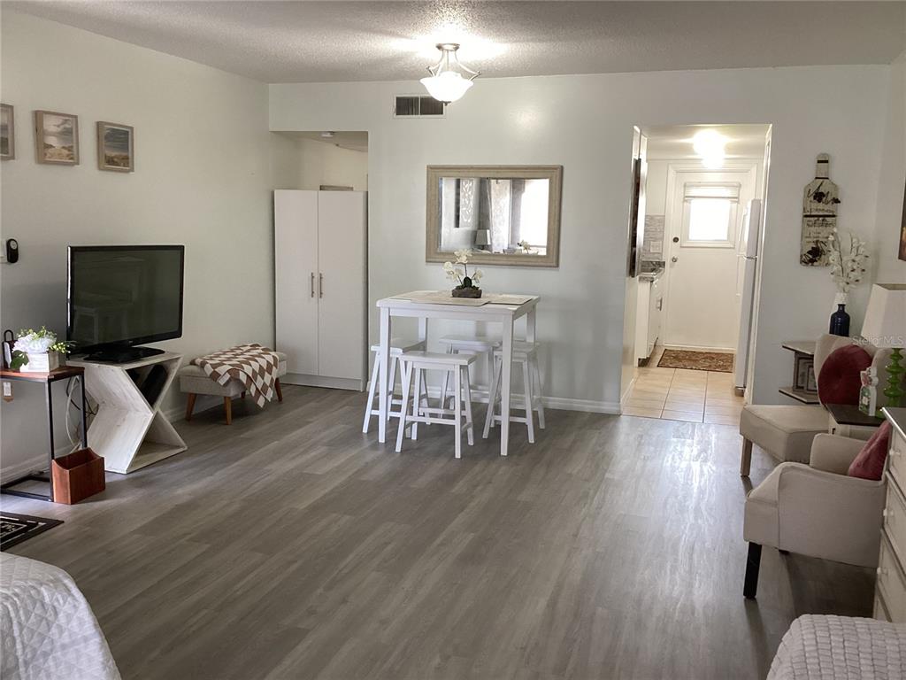 7701 Starkey Road, Unit 206 Seminole, FL 33777 - Photo 8 of 12