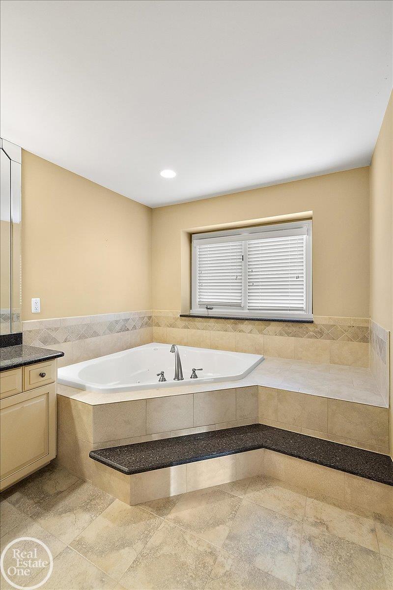 877 Quarry Drive Rochester Hills, MI 48306 - Photo 66 of 86