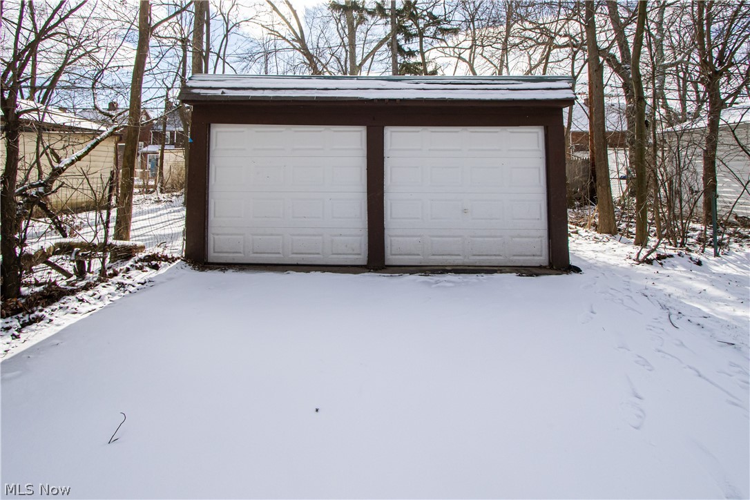 3620 Harvey Road Cleveland, OH 44118 - Photo 30 of 35 Gallery Image 30