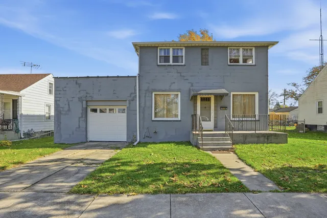 $199,900 | 3439 Sangamon Street, Steger, IL 60475