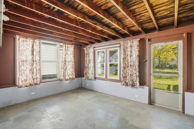 $199,900 | 3439 Sangamon Street, Steger, IL 60475