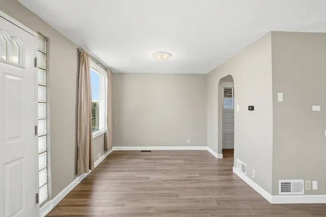 $199,900 | 3439 Sangamon Street, Steger, IL 60475