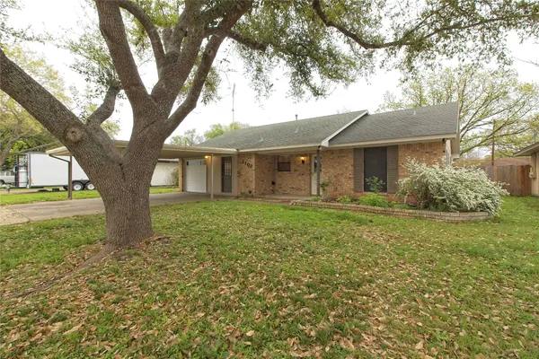 $1,850 | 1102 Fowzer Street, Taylor, TX 76574