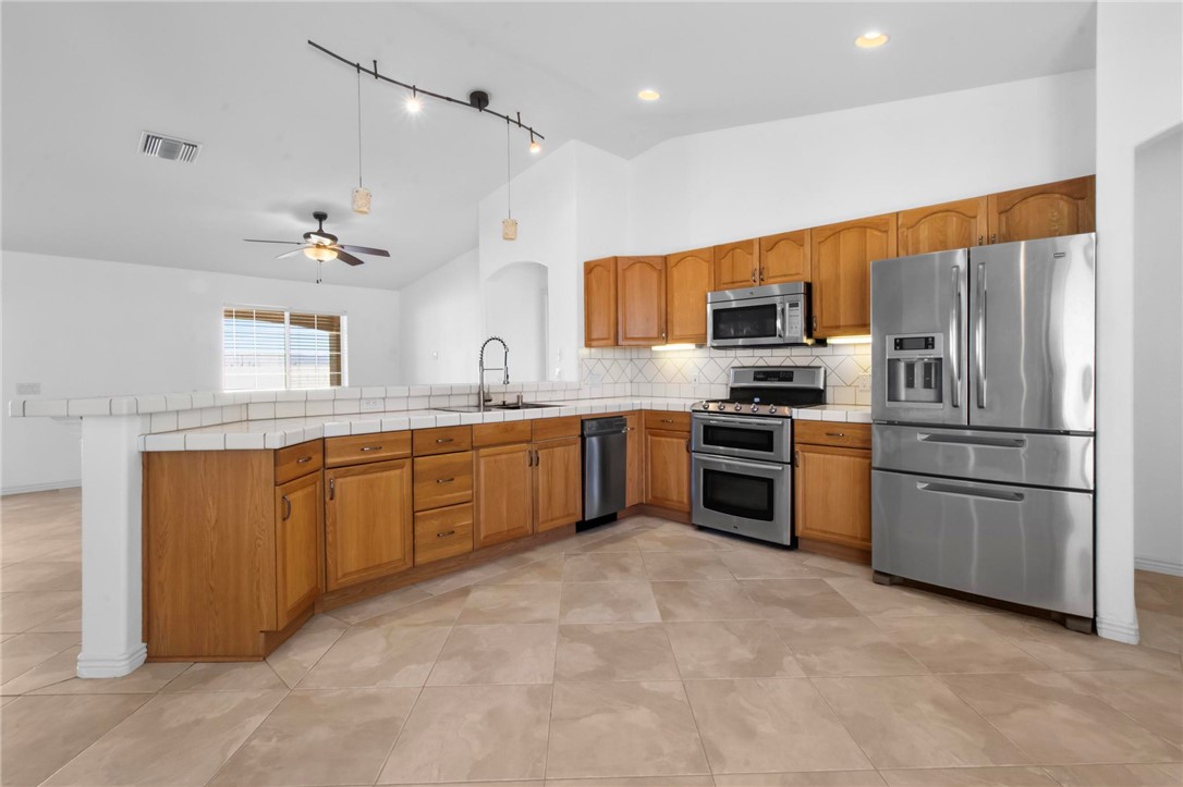 1553 Puma Road Mohave Valley, AZ 86440 - Photo 10 of 41