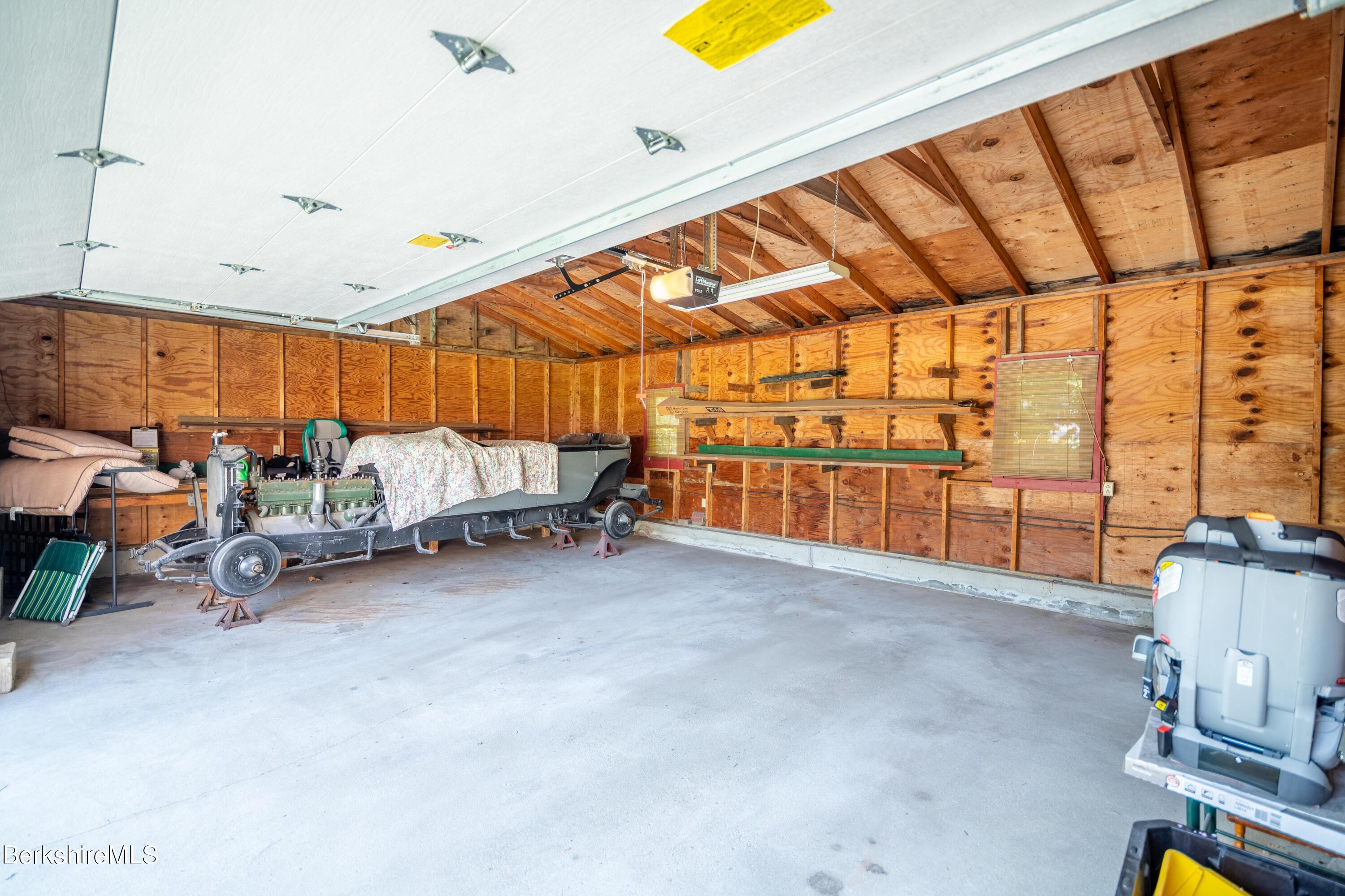 203 Benedict Road Pittsfield, MA 01201 - Photo 12 of 34 Garage