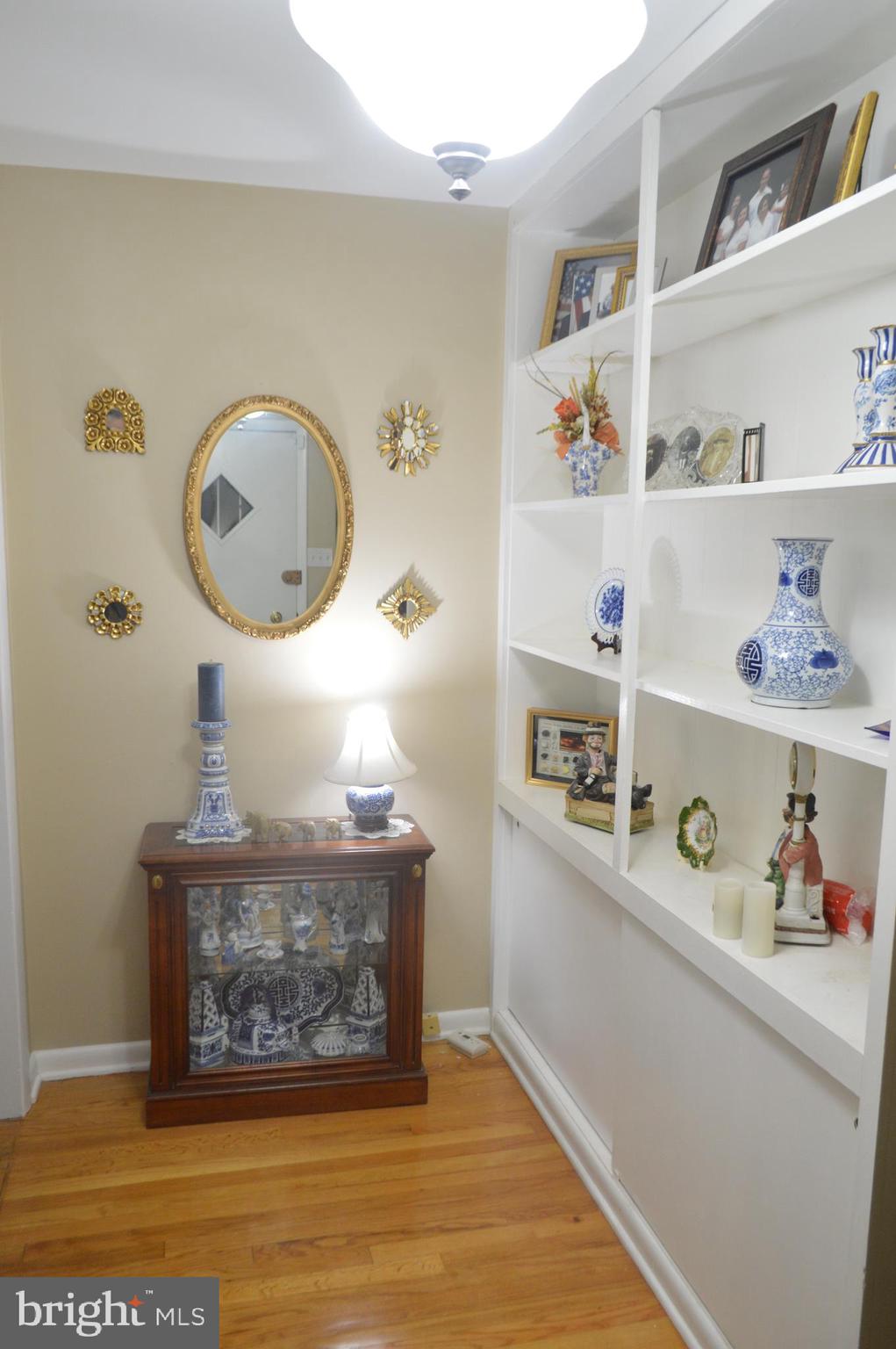 5009 Hagan Road Temple Hills, MD 20748 - Photo 12 of 33 Interesting Part of Entry Foyer