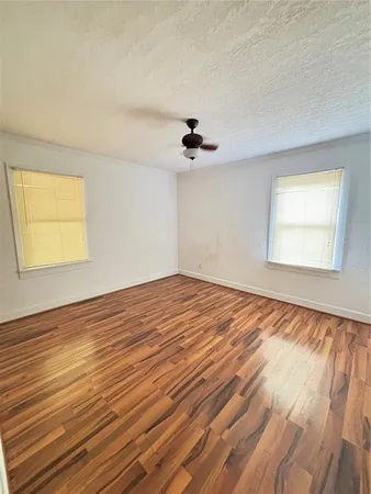 $2,095 | 4830 16th Avenue North, St. Petersburg, FL 33710