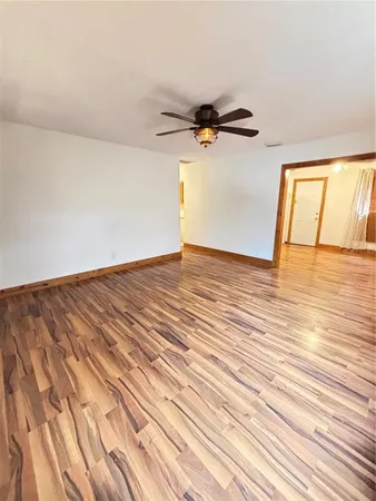 $2,095 | 4830 16th Avenue North, St. Petersburg, FL 33710