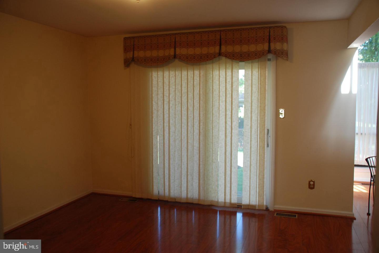 28 Knox Court Chesterbrook, PA 19087 - Photo 4 of 16 a view of a small space
