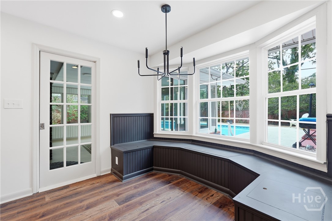 105 Carlton Road Savannah, GA 31410 - Photo 13 of 48 Sliding door to sunroom