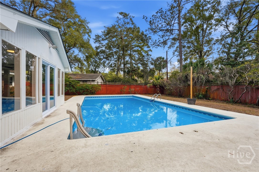 105 Carlton Road Savannah, GA 31410 - Photo 33 of 48 Inground Pool