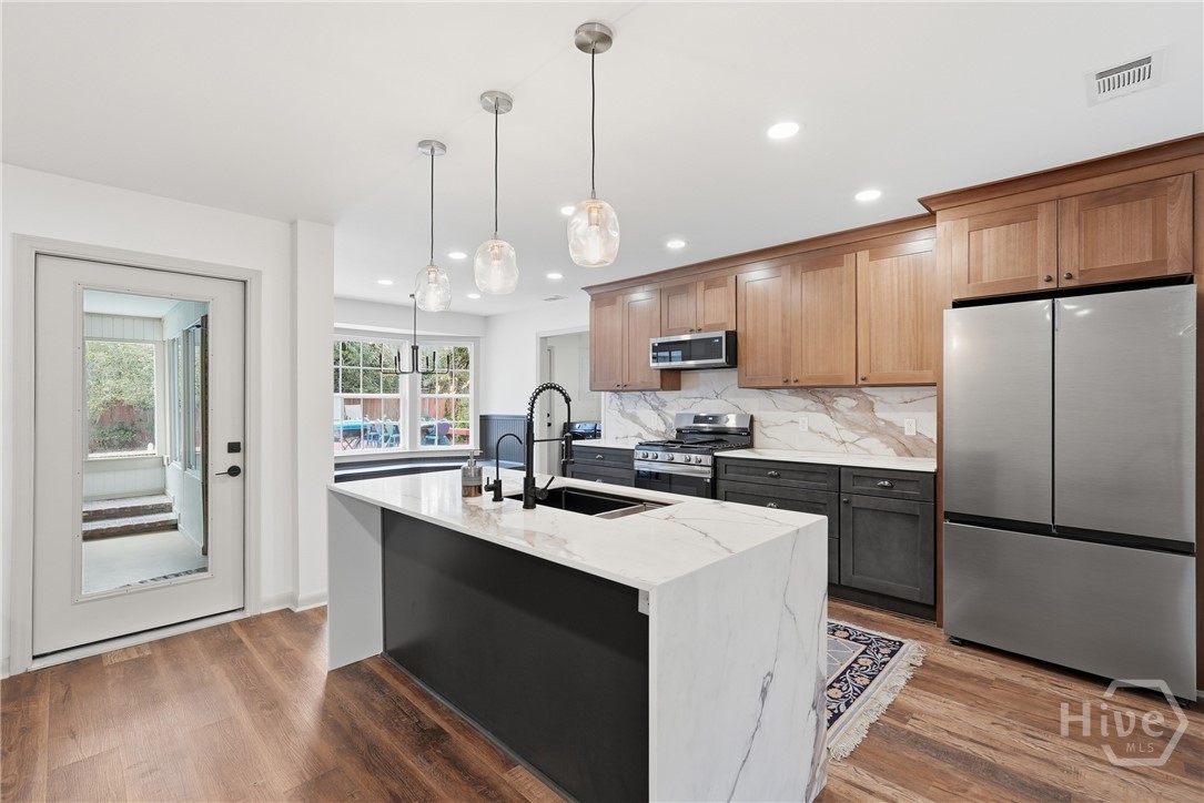 105 Carlton Road Savannah, GA 31410 - Photo 7 of 48 Stainless Appliances