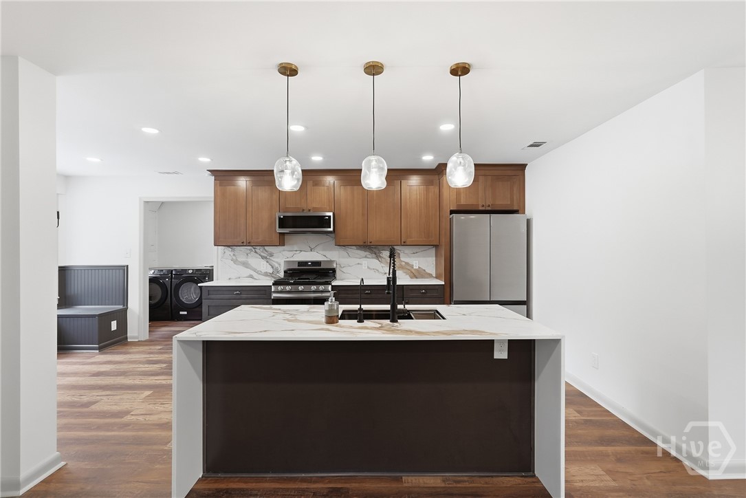 105 Carlton Road Savannah, GA 31410 - Photo 8 of 48 Breakfast Bar