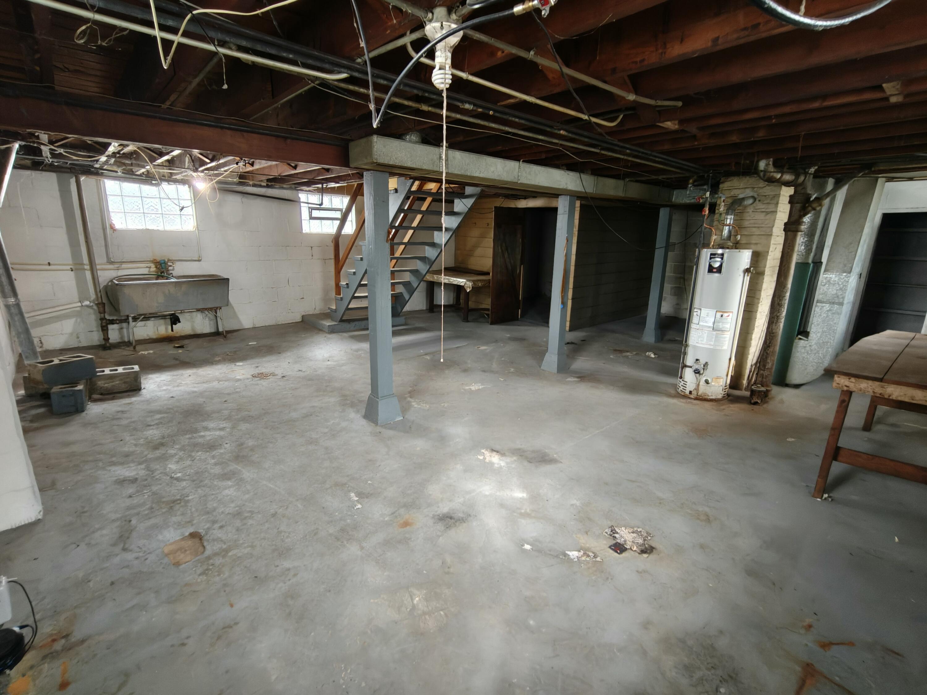 1567 Rutledge Street Gary, IN 46404 - Photo 16 of 27 3000x2250